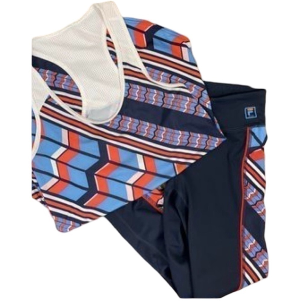 🎉2/$10 FILA outfit XS